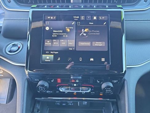 New 2026 Jeep Grand Cherokee L 2WD image 18