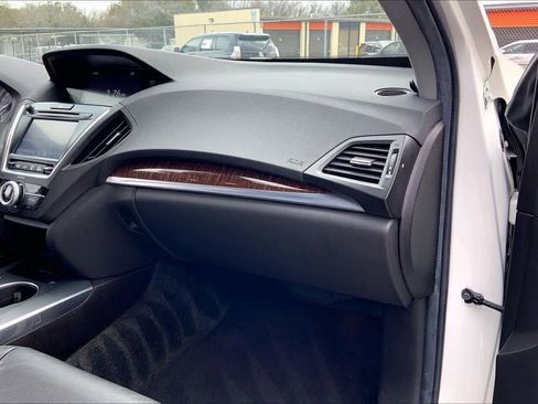 Used 2019 Acura MDX FWD image 17