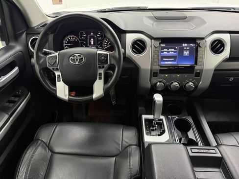 Used 2020 Toyota Tundra SR5 w/ SR5 Leather Package RWD image 32