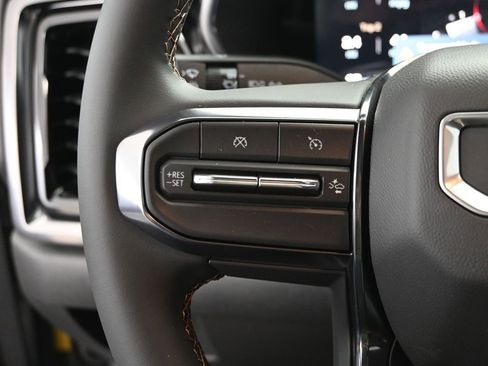 New 2025 GMC Canyon AT4 image 31