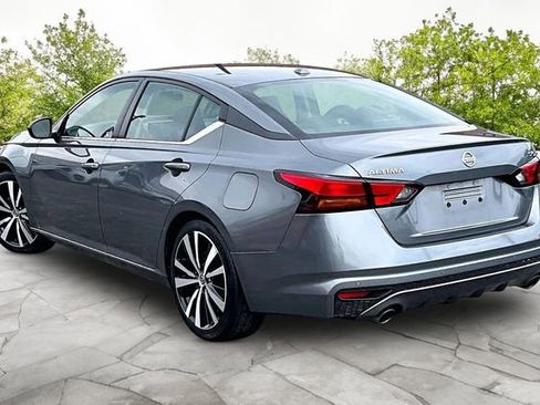 Used 2020 Nissan Altima 2.5 SR image 11