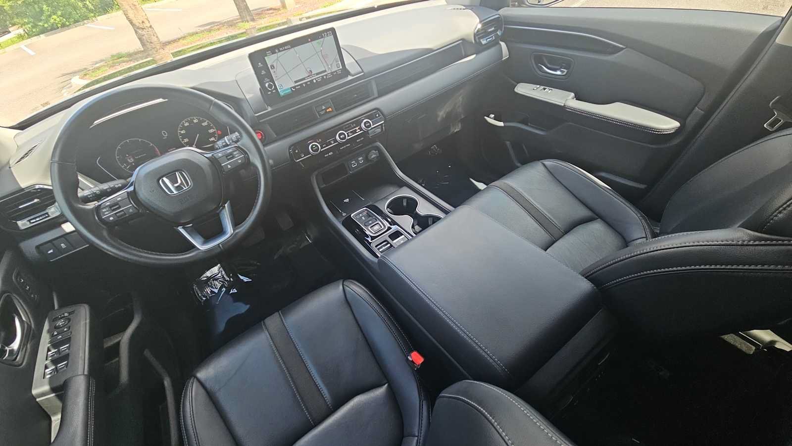 Used 2024 Honda Pilot Touring image 23