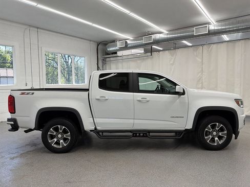 Used 2017 Chevrolet Colorado Z71 AWD/4WD image 4