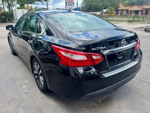 Used 2016 Nissan Altima 2.5 SL w/ 2.5 Technology w/LED Package FWD image 4