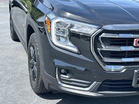 Used 2023 GMC Terrain AT4 AWD/4WD image 10