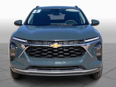 Certified 2025 Chevrolet Trax LT image 4