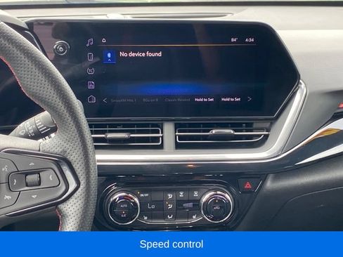 Certified 2024 Chevrolet Trax RS w/ Sunroof Package FWD image 10