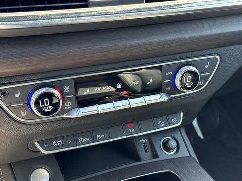 Used 2022 Audi Q5 2.0T Premium Plus w/ Premium Plus Package image 24