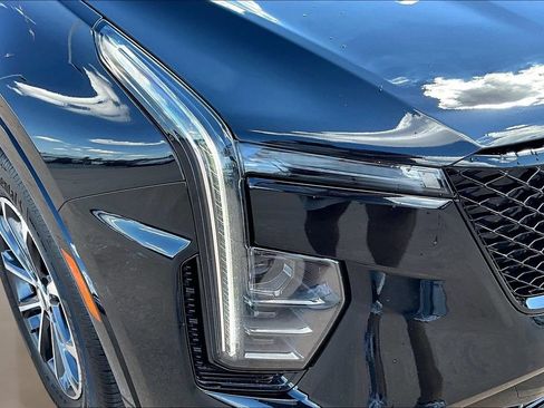 Used 2024 Cadillac XT4 Sport AWD/4WD image 31