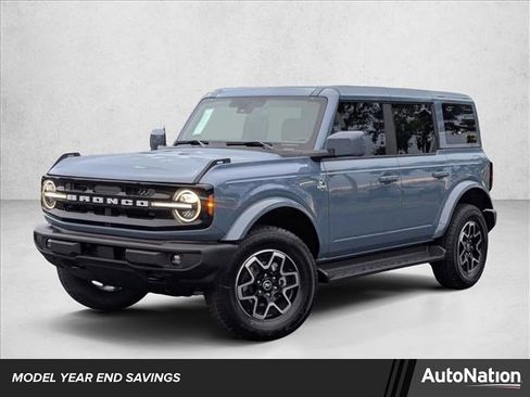 New 2025 Ford Bronco Outer Banks image 1