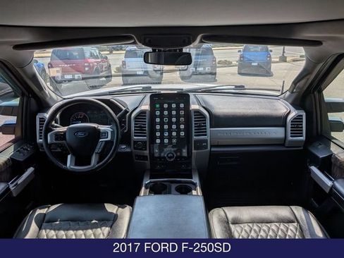 Used 2017 Ford F250 Lariat w/ Lariat Ultimate Package AWD/4WD image 22
