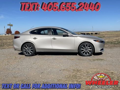 Used 2025 MAZDA MAZDA3 s image 2