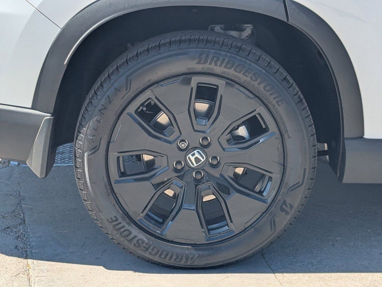 New 2026 Honda Pilot Black Edition image 5