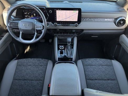 Used 2024 Chevrolet Colorado ZR2 image 11