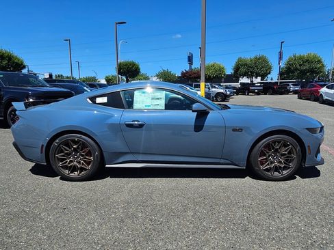 New 2026 Ford Mustang GT Premium w/ GT Performance Package RWD image 7