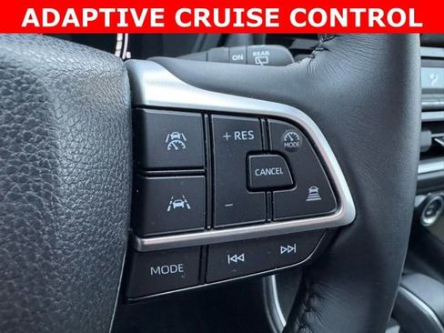 Certified 2025 Toyota Grand Highlander XLE image 27