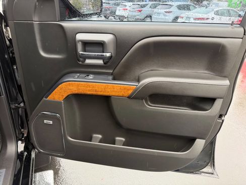 Used 2018 Chevrolet Silverado 1500 High Country image 27