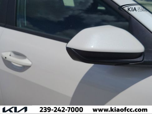 New 2026 Kia K4 FWD image 8