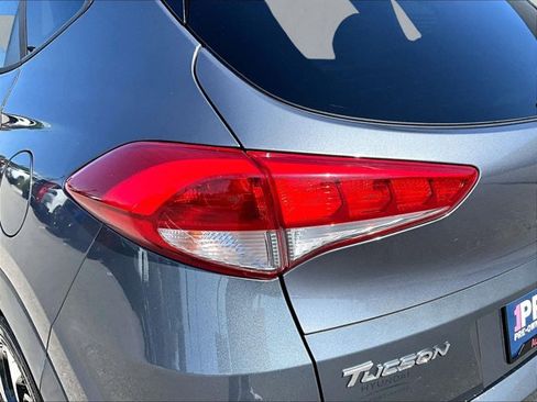 Used 2018 Hyundai Tucson Value FWD image 29