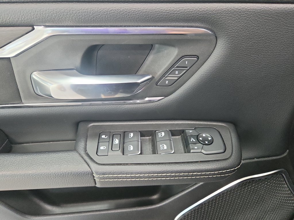 Used 2026 RAM 1500 Laramie AWD/4WD image 29
