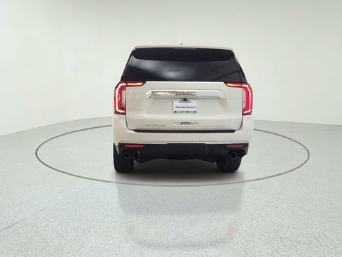 Used 2022 GMC Yukon XL Denali RWD image 6