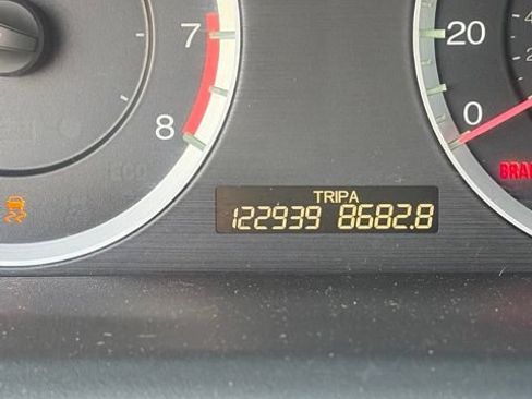 Used 2011 Honda Accord LX image 8