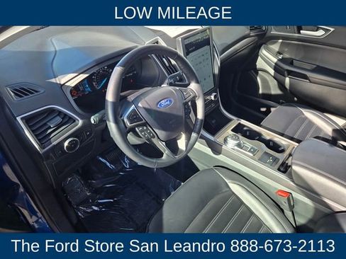 Certified 2024 Ford Edge SEL image 3