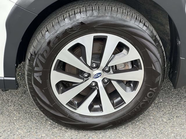 Used 2024 Subaru Outback Premium AWD/4WD image 8