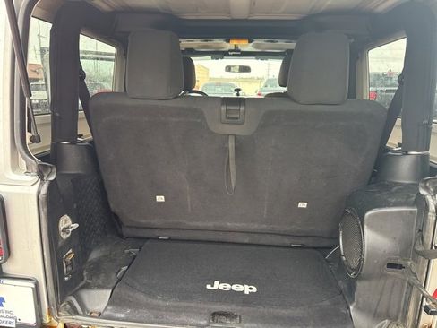 Used 2012 Jeep Wrangler Sahara w/ Dual Top Group image 12