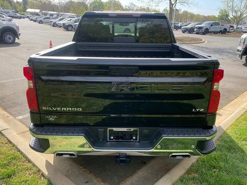 Used 2024 Chevrolet Silverado 1500 LTZ image 32