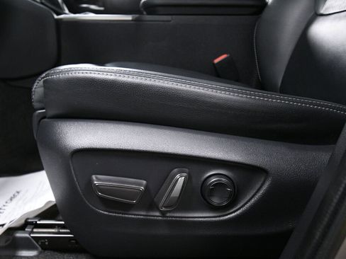 Used 2024 Toyota Land Cruiser image 10