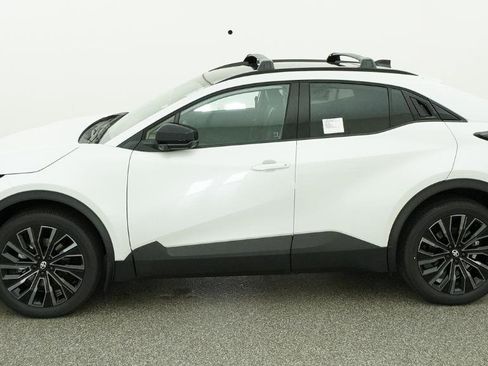 New 2026 Toyota C-HR AWD/4WD image 8