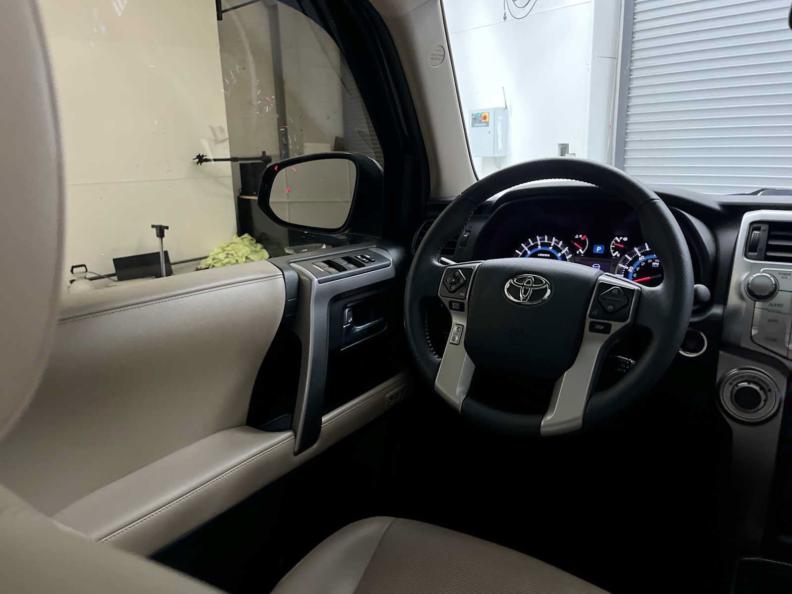 Used 2018 Toyota 4Runner Limited RWD image 15