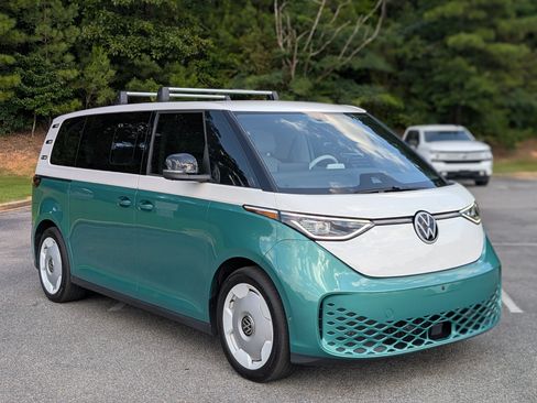 Used 2025 Volkswagen ID. Buzz 1st Edition AWD/4WD image 11