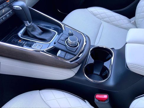 Used 2023 MAZDA CX-9 Signature image 16