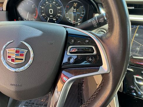 Used 2013 Cadillac XTS Platinum FWD image 31