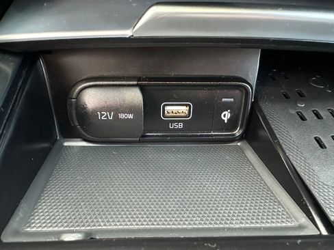 Used 2023 Kia Stinger GT2 image 39