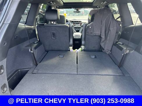 Used 2021 Cadillac XT6 Premium Luxury FWD image 27