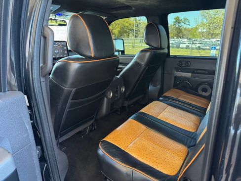 Used 2011 Ford F350 Lariat image 18