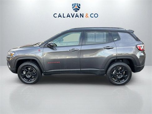 Used 2023 Jeep Compass Trailhawk image 4
