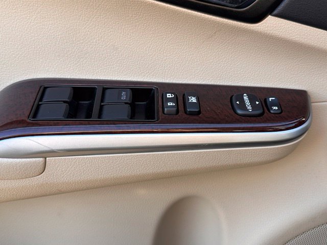 Used 2012 Toyota Camry XLE w/ Leather Pkg FWD image 20