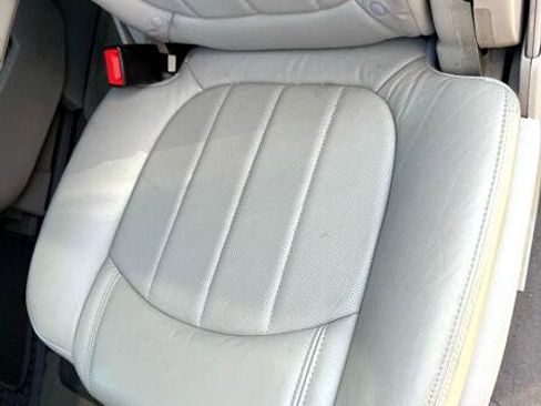 Used 2011 GMC Acadia Denali image 20