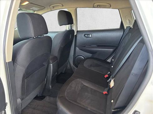 Used 2013 Nissan Rogue S w/ Special Edition Pkg AWD/4WD image 10