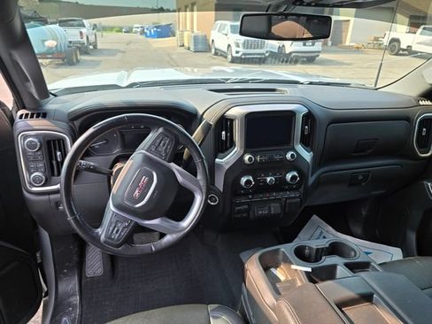 Used 2022 GMC Sierra 2500 SLT w/ X31 Off-Road Package AWD/4WD image 13