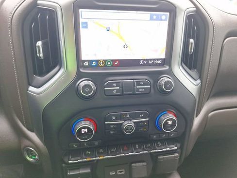 Used 2021 Chevrolet Silverado 1500 LTZ AWD/4WD image 31