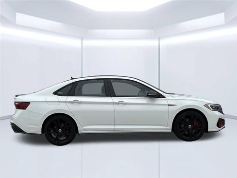 Used 2022 Volkswagen Jetta GLI Autobahn FWD image 6