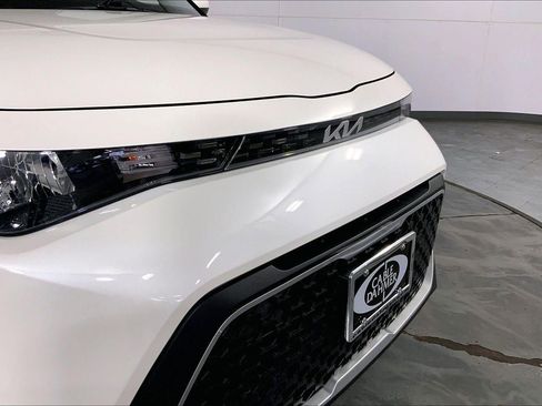Certified 2025 Kia Soul LX image 28