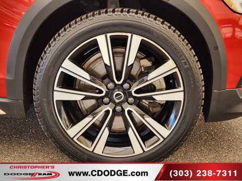 Used 2020 Volvo V60 T5 Cross Country w/ Protection Package Premier AWD/4WD image 25
