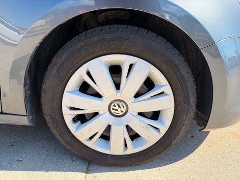 Used 2013 Volkswagen Jetta SE FWD image 19