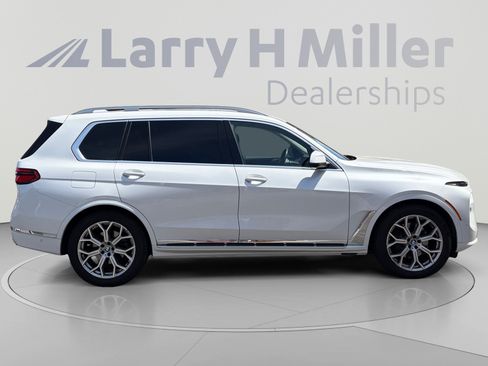 Used 2026 BMW X7 xDrive40i AWD/4WD image 6